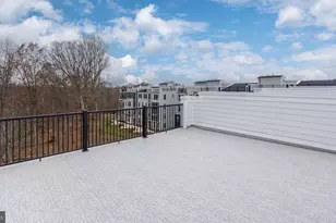 20829 Cloongee Ter, Dulles, VA 20166 - Photo 28