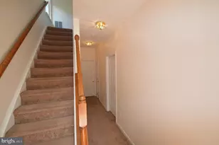 42761 Hollingsworth Terrace, Chantilly, VA 20152 - Photo 4