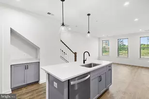 19719 Misty Moss Sq, Ashburn, VA 20147 - Photo 8