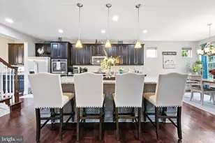 24469 Island Pool Ct, Aldie, VA 20105 - Photo 10