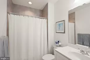 20254 Northpark Dr, Ashburn, VA 20147 - Photo 42