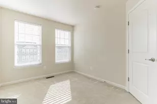 25621 Pleasant Valley Rd, Chantilly, VA 20152 - Photo 10