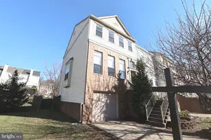 47616 Watkins Island Square, Sterling, VA 20165 - Photo 2