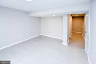 9 Dorrell Ct, Sterling, VA 20165 - Photo 26