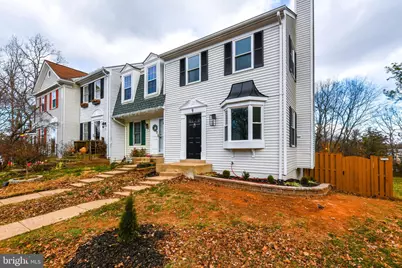 9 Dorrell Court, Sterling, VA 20165 - Photo 2