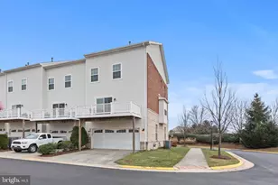 22716 Parkland Farms Terrace, Brambleton, VA 20148 - Photo 34