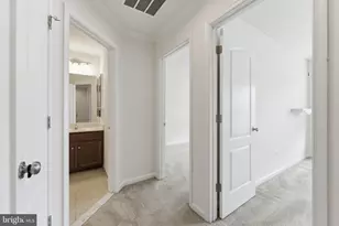 42396 Benfold Square, Brambleton, VA 20148 - Photo 24