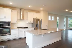 43229 Clarendon Sq, Ashburn, VA 20148 - Photo 2