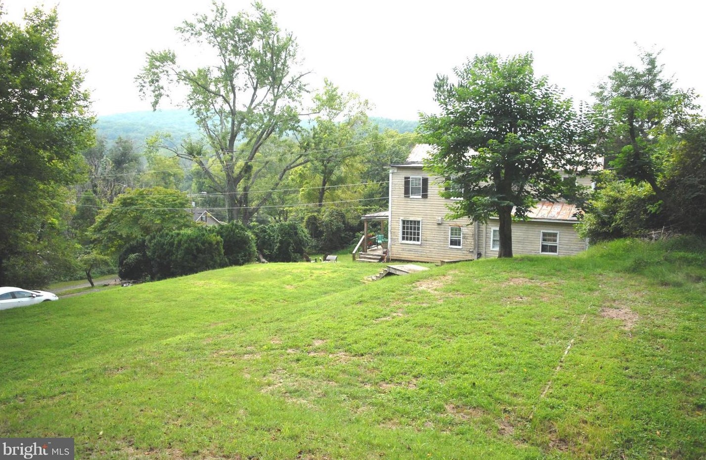 39250 John Mosby Hwy, Stone Ridge VA  exterior