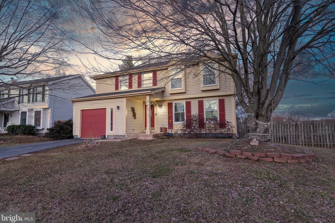 302 Samantha Dr, Dulles, VA 20164-5537