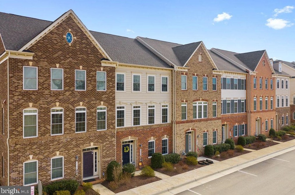 24600 Malibu Ter, Dulles, VA 20166-2601