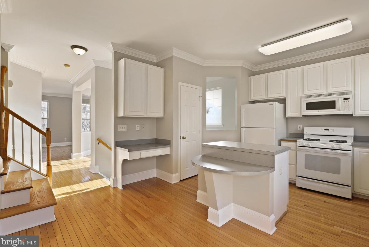 43114 Autumnwood Sq, Ashburn, VA 20148-5099