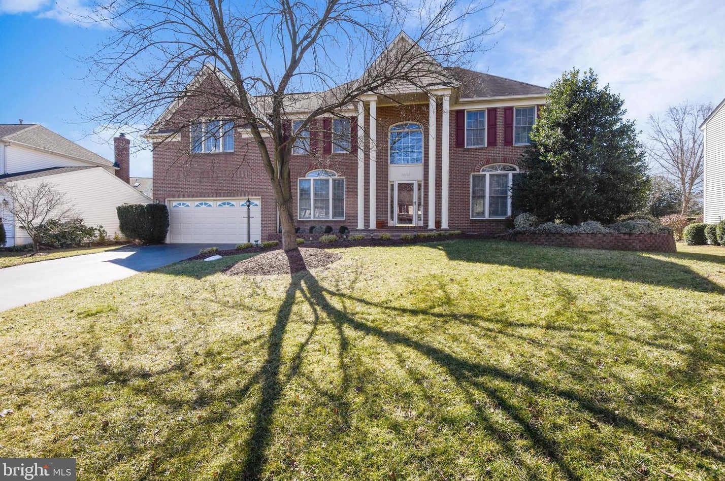 20761 Dewberry Ct, Ashburn, VA 20147-4642