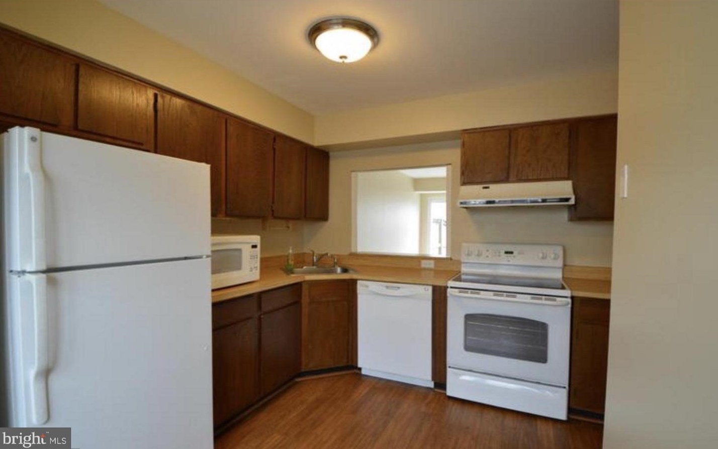 22 Essex Sq, Dulles, VA 20164