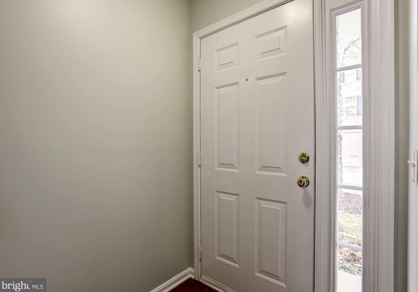 22992 Fontwell Sq, Dulles, VA 20166