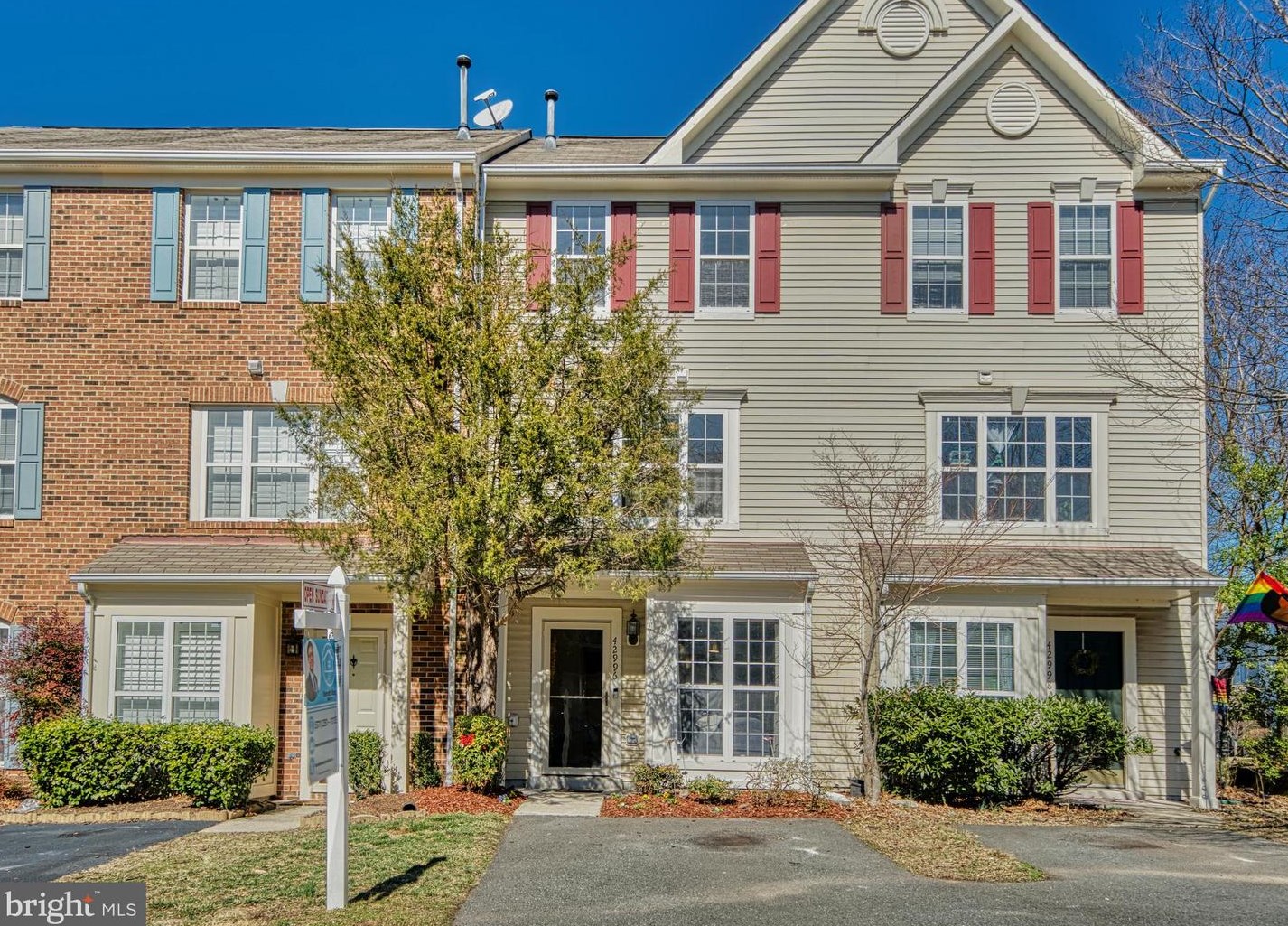 42996 Astell St, Fairfax, VA 20152-2026