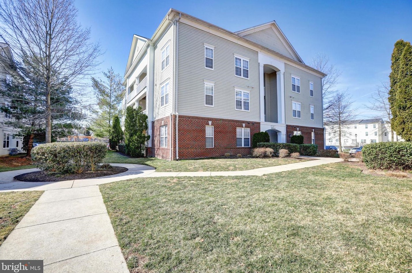22607 Blue Elder Ter, Ashburn, VA 20148-4810
