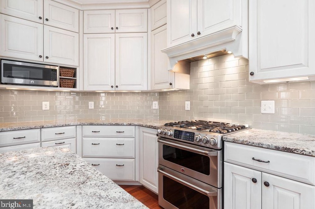 43416 Chorley Wood St, Fairfax, VA 20152-1722