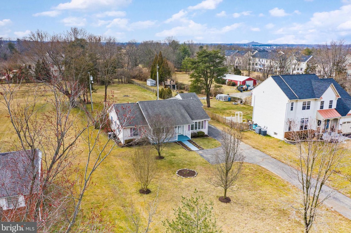 43421 Valleyvista Ln, Fairfax, VA 20152-1915
