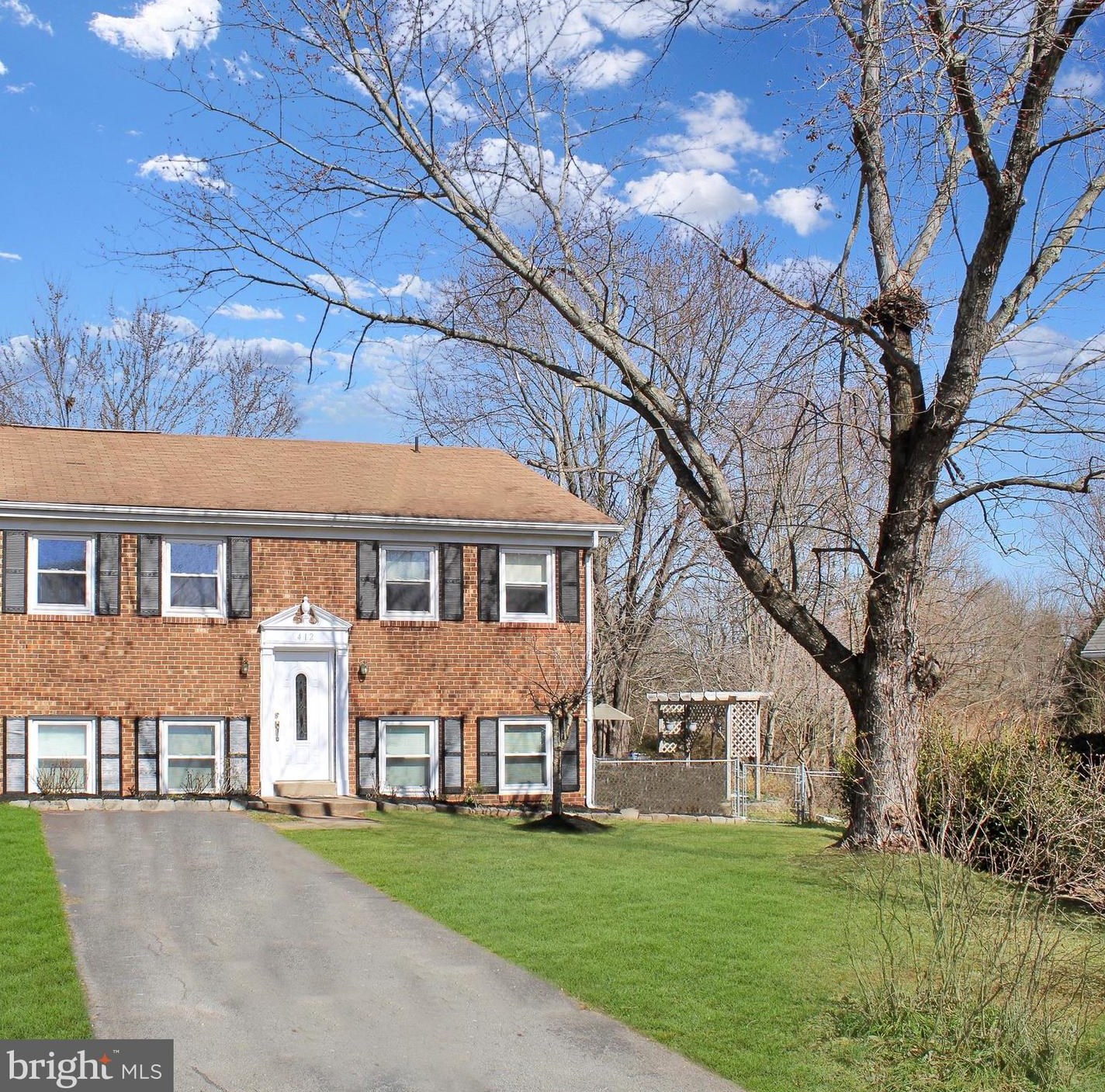 412 Harding Ct, Dulles, VA 20164-2520