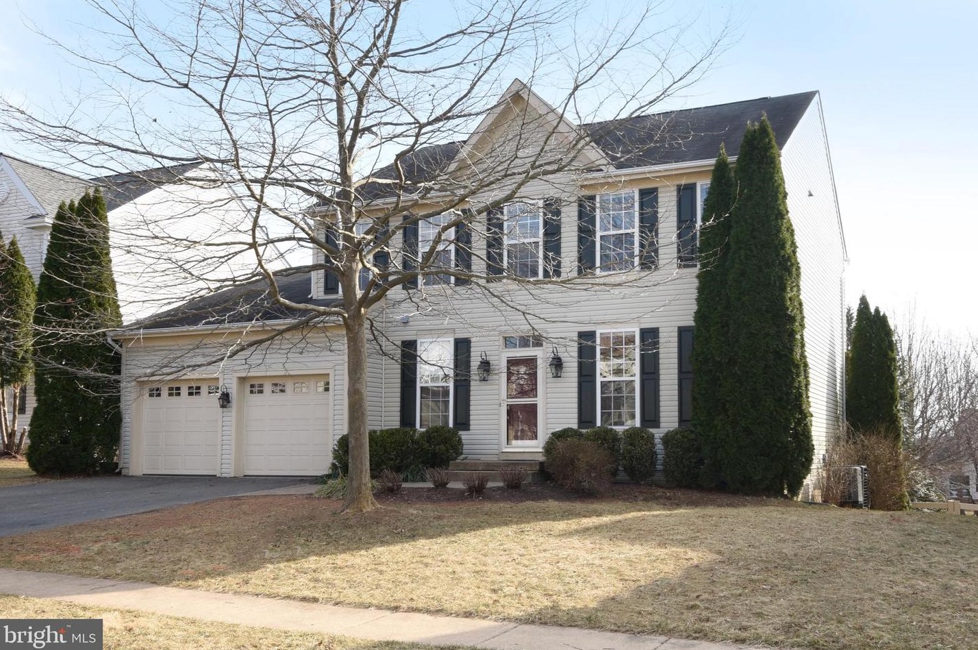 35779 Chapel Hill Ct, Round Hill, VA 20141-4413