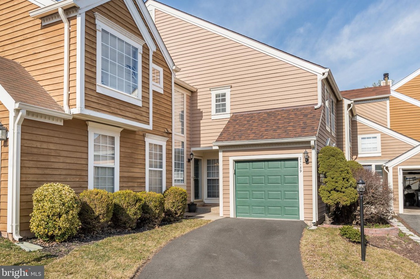 21139 Crocus Ter, Ashburn, VA 20147-5466