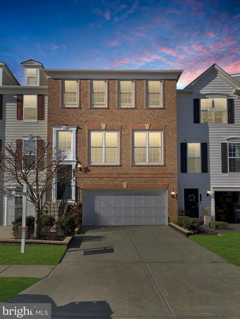 42824 Bittner Sq, Ashburn, VA 20148-4144