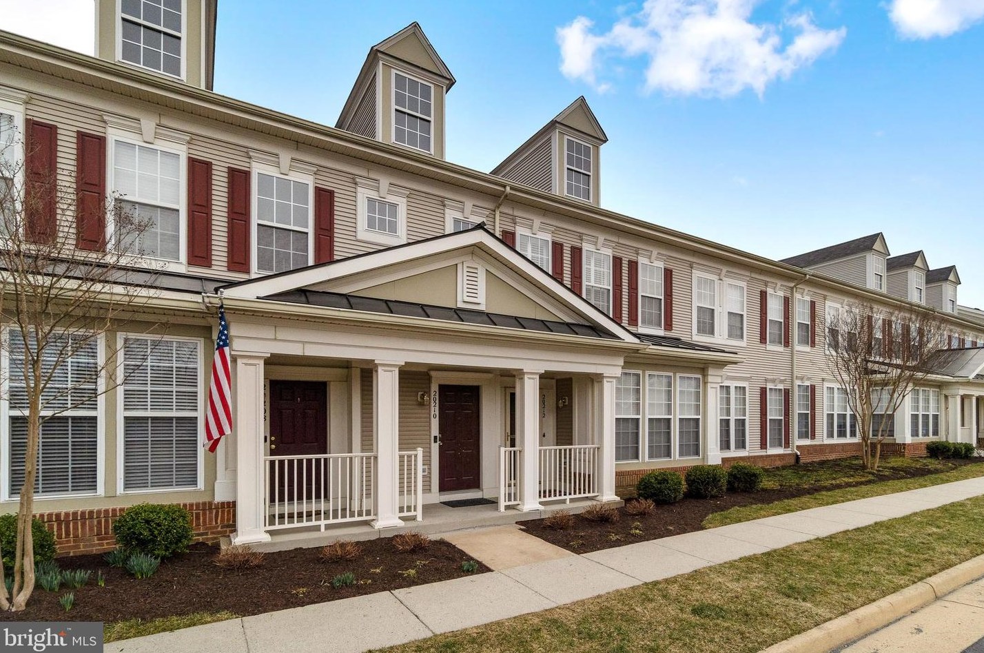 20210 Nightwatch St, Ashburn, VA 20147-7421