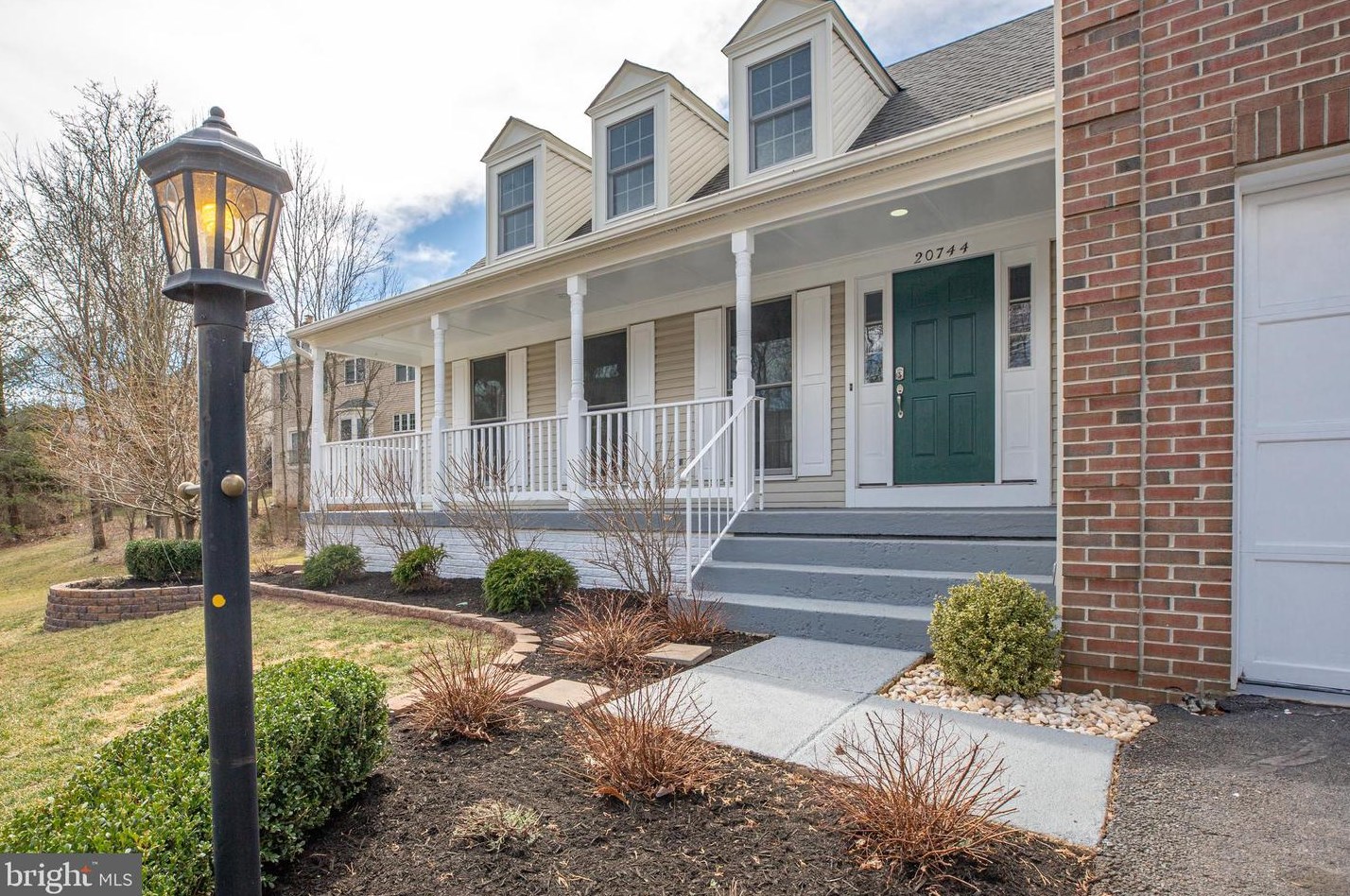 20744 Arbor Ct, Dulles, VA 20165-7734