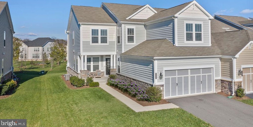 42402 Grahams Stable Sq, Ashburn, VA 20148-5741