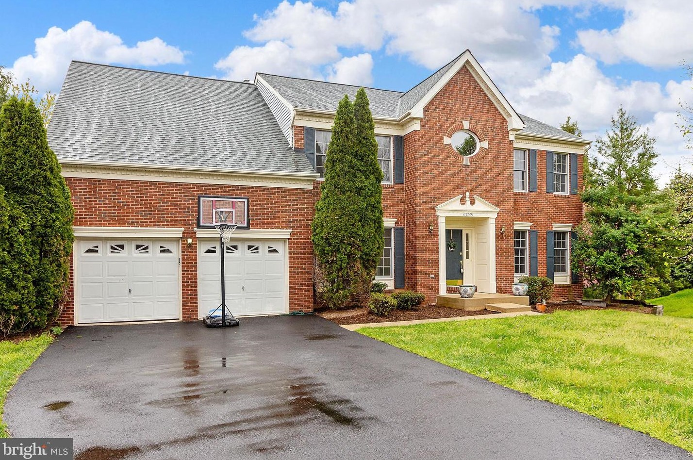 43749 Harte Ct, Ashburn, VA 20147-5849
