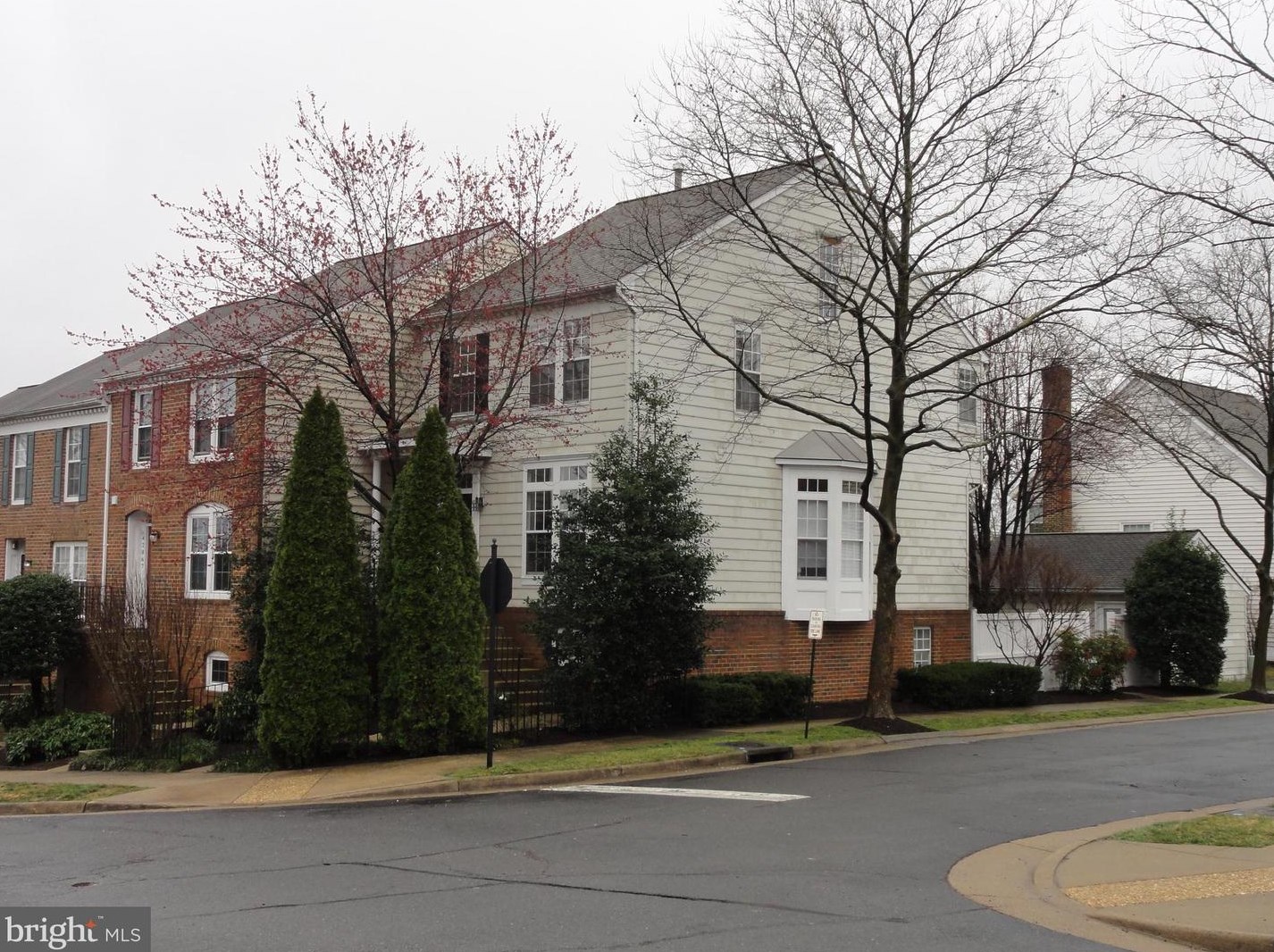 42865 Chesterton St, Ashburn, VA 20147-3659