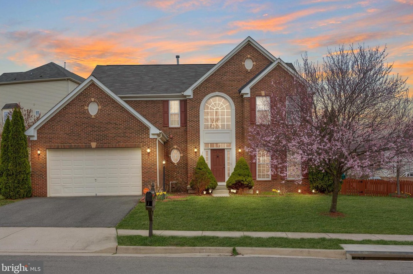 25702 Laughter Dr, Stone Ridge, VA 20105-2580