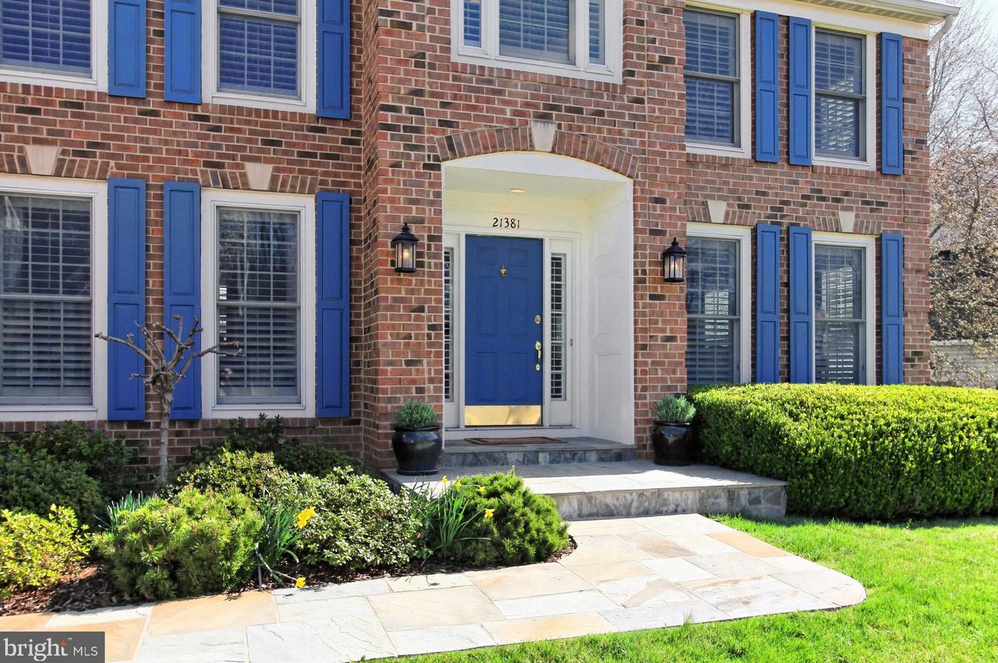 21381 Clappertown Dr, Ashburn, VA 20147-4863