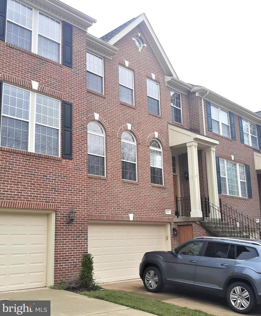 20675 Muddy Harbour Sq, Dulles, VA 20165-4796