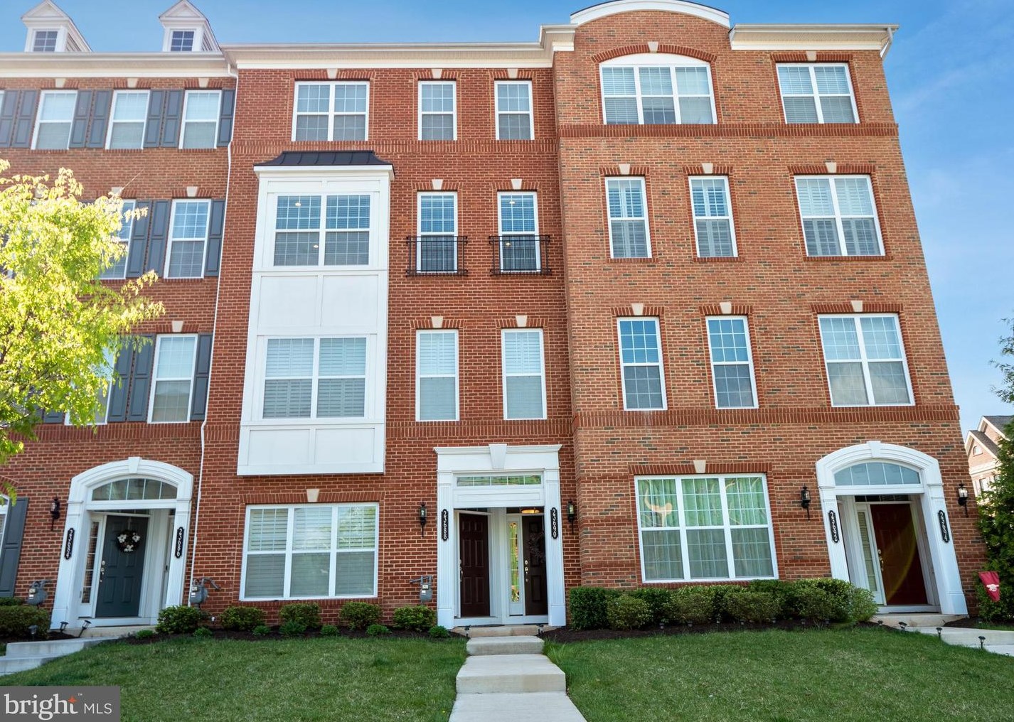 23690 Hopewell Manor Ter, Ashburn, VA 20148