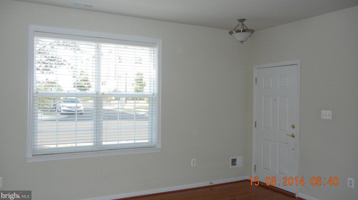 42599 Hollyhock Ter, Ashburn, VA 20148