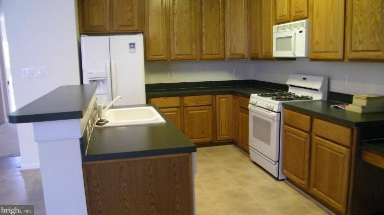 43955 Lords Valley Ter, Ashburn, VA 20147-3200