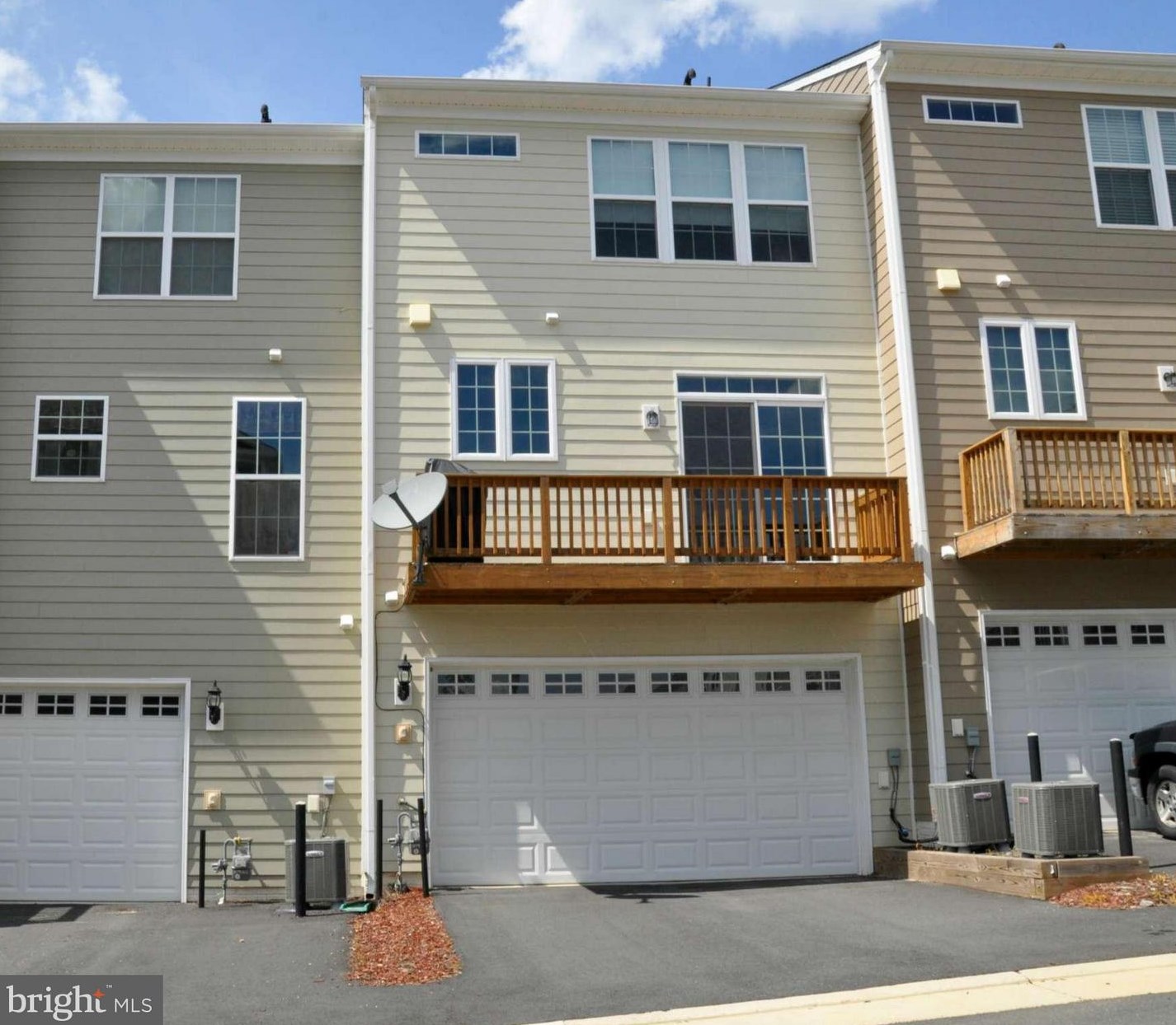 42707 Tunstall Ter, Ashburn, VA 20147-3556