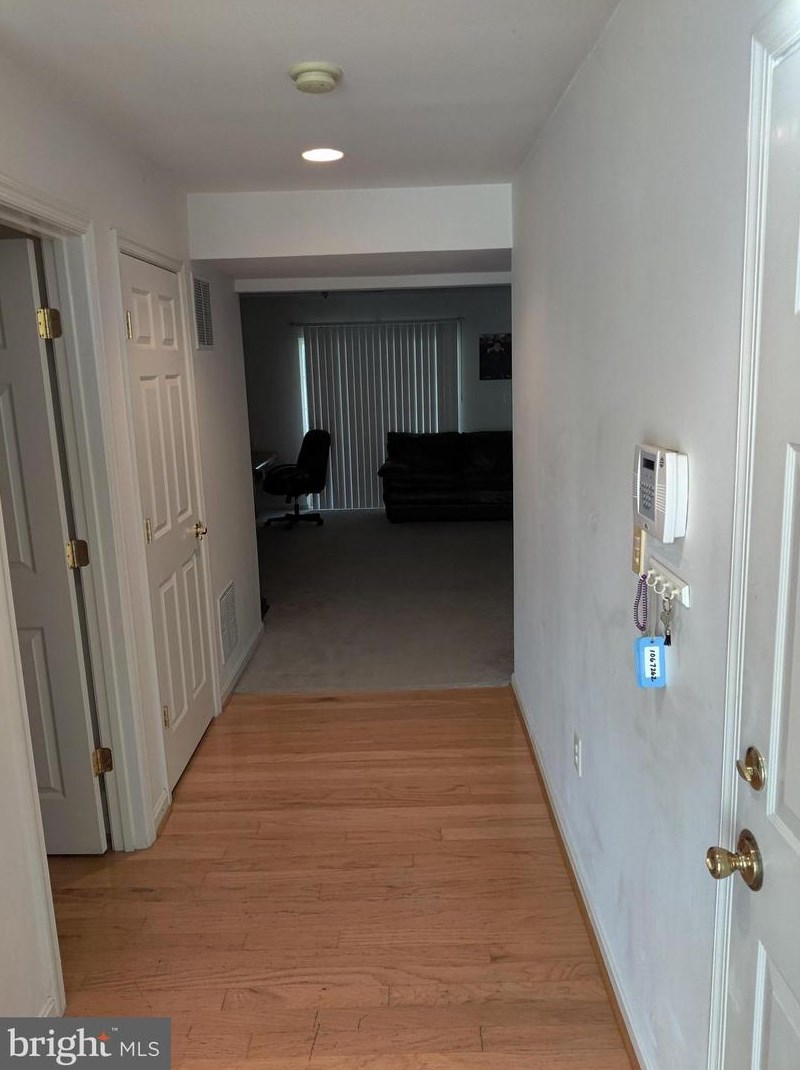 20768 Bridalveil Falls Ter, Dulles VA  20165-7482 exterior