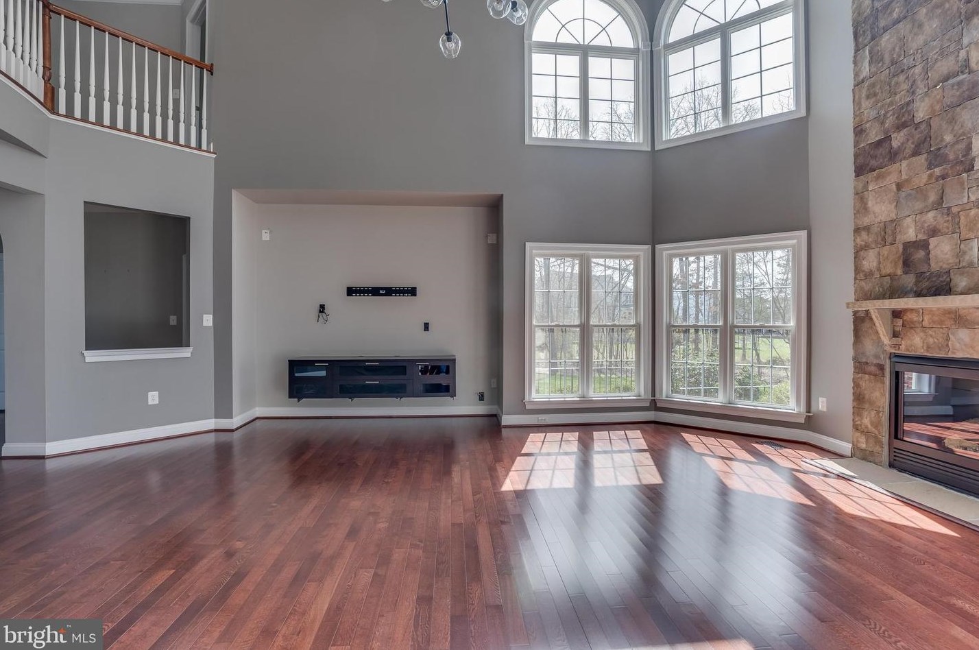 22441 Beaverdam Dr, Ashburn VA  20148-7333 exterior