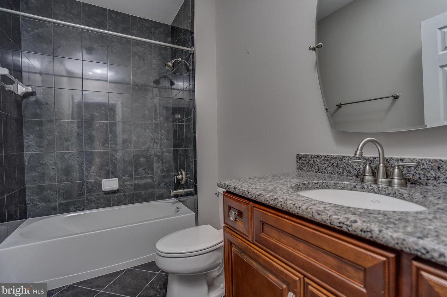 22441 Beaverdam Dr, Ashburn VA  20148-7333 exterior