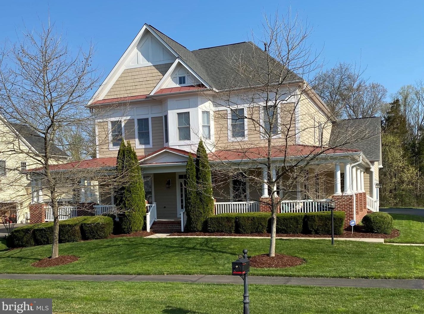 21987 Auction Barn Dr, Ashburn, VA 20148-4113