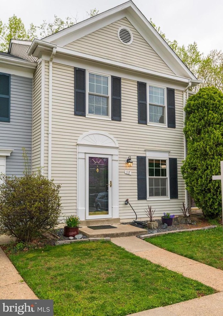17 Devon Ct, Dulles VA  20165-5764 exterior