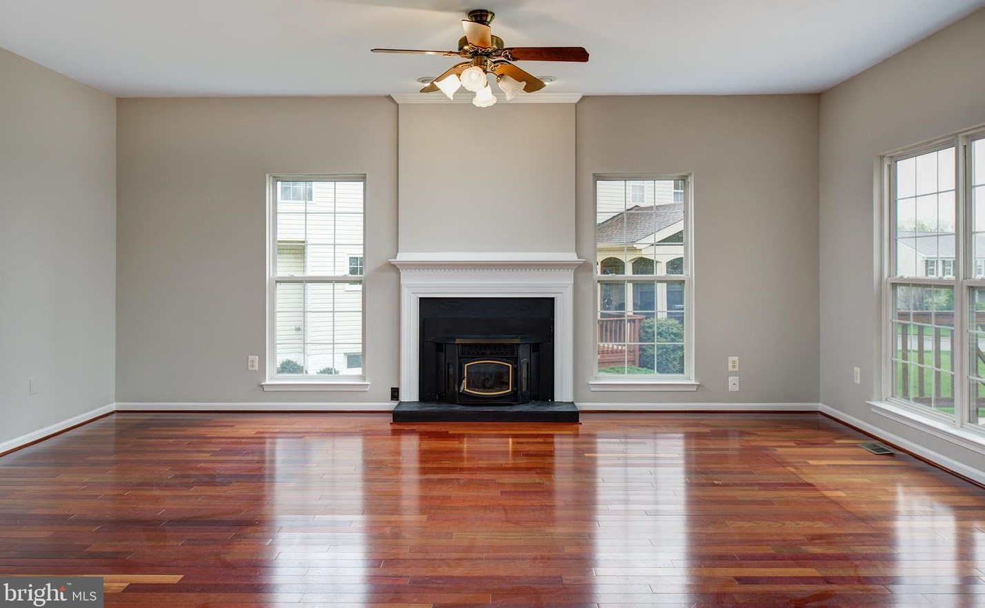 20802 Crofton Ct, Ashburn, VA 20147-3917