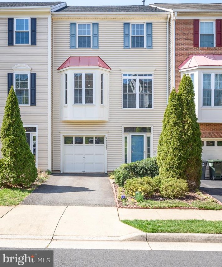 21645 Kings Crossing Ter, Ashburn, VA 20147-4512
