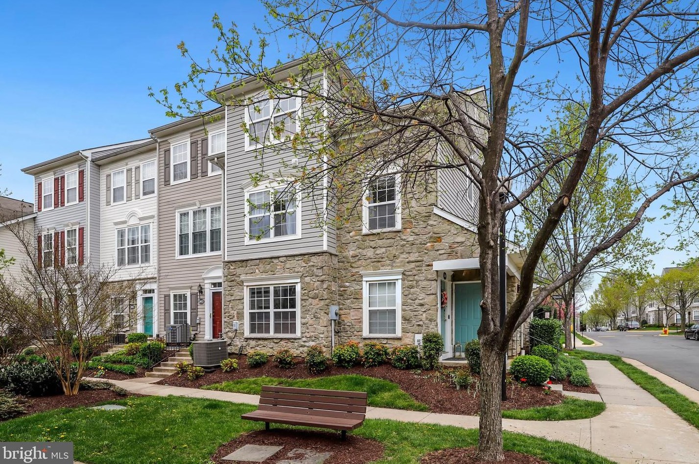 43490 Huxley Ter, Ashburn, VA 20147-6715