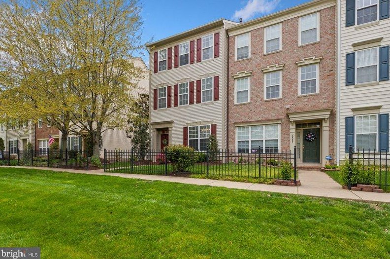 20307 Leier Pl, Ashburn, VA 20147-3695