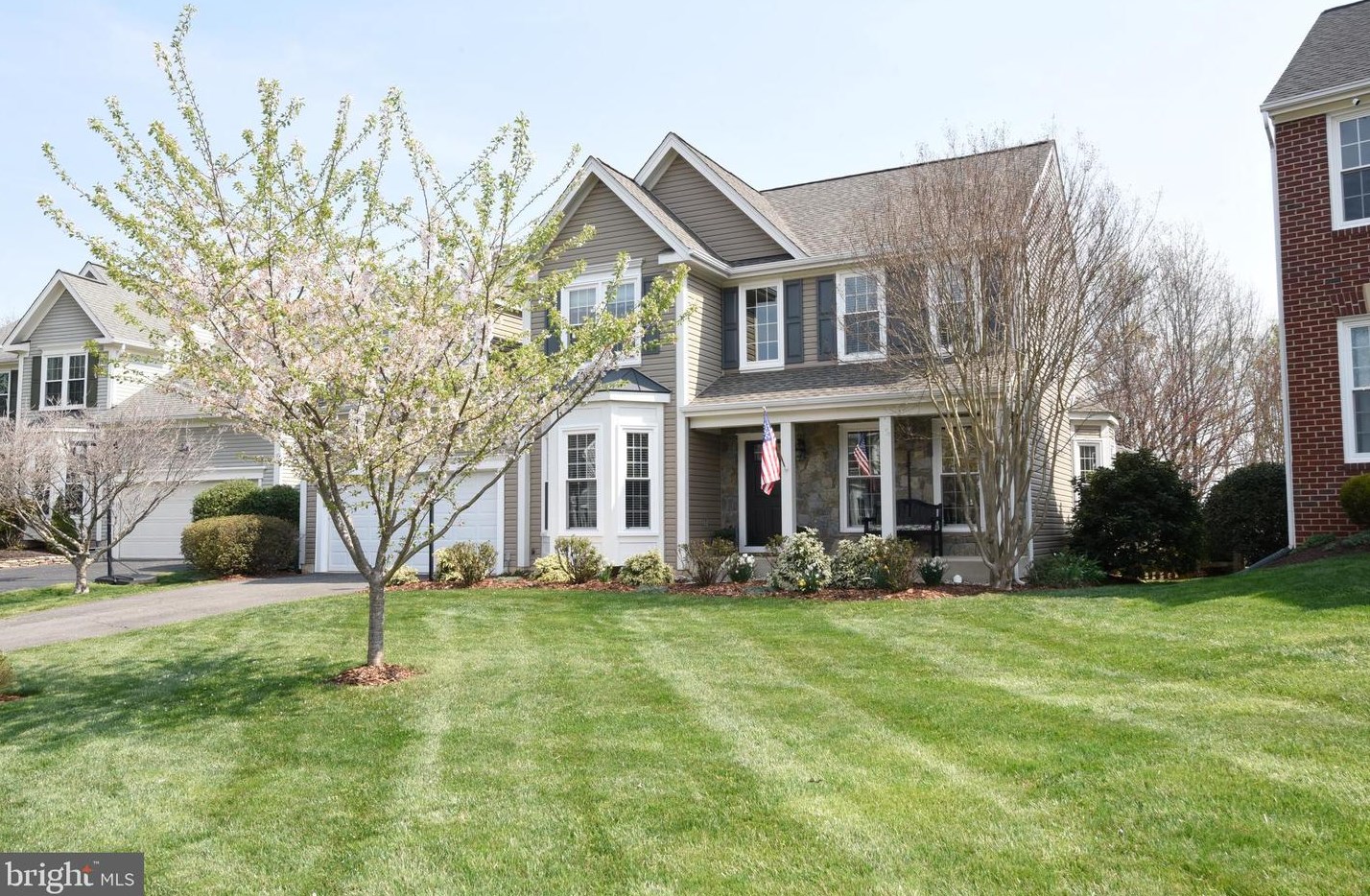 20682 Settlers Point Pl, Dulles, VA 20165-7398