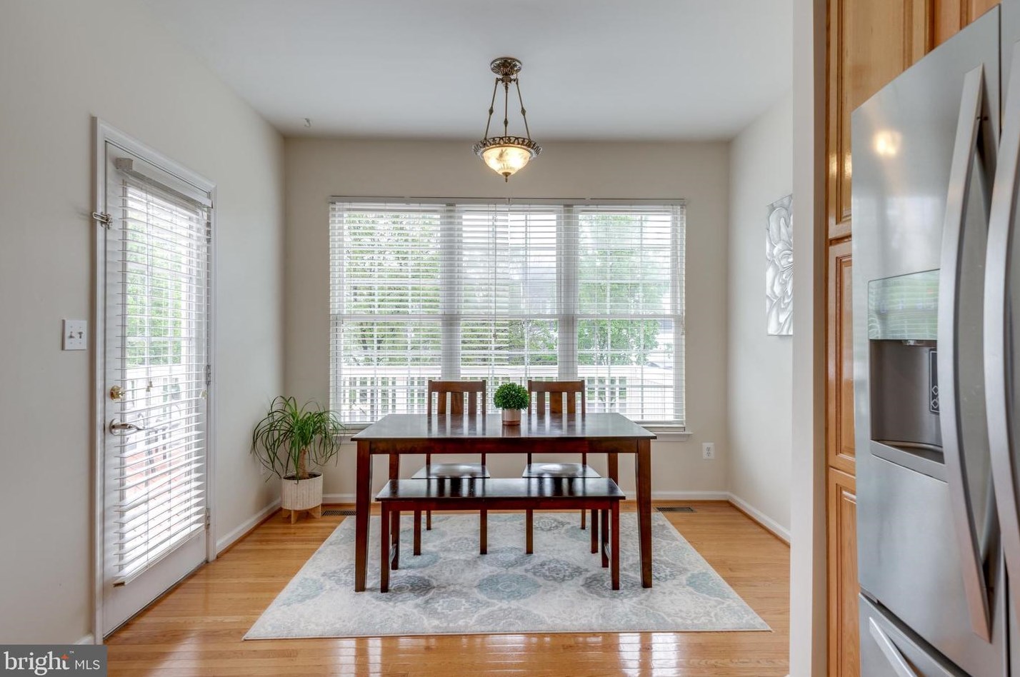 43476 Greenwich Sq, Ashburn VA  20147-4552 exterior
